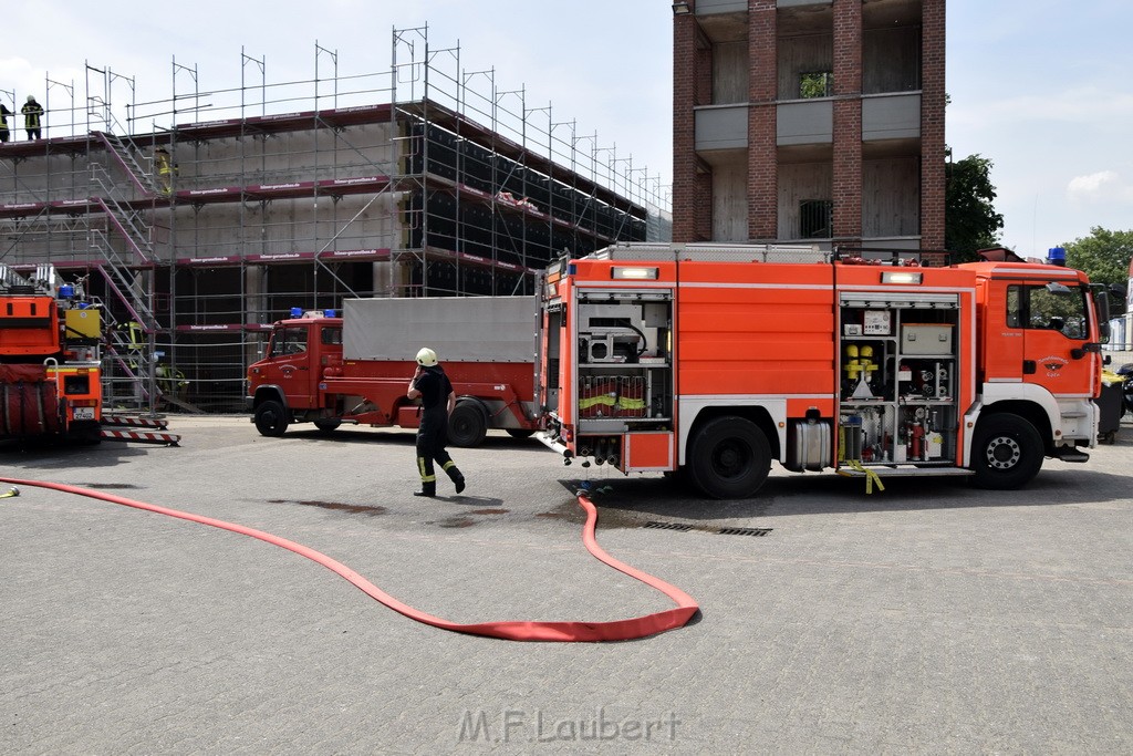 Feuer 2 Koeln Weidenpesch Scheibenstr Feuerwache 5 P17.JPG - Miklos Laubert